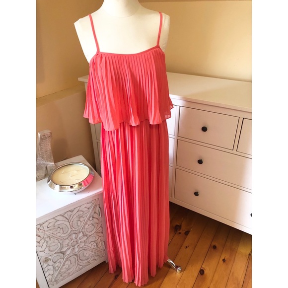 Maxi Dress - Picture 2 of 3